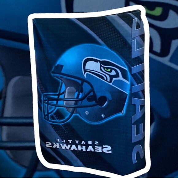 Northwest Company Seattle Seahawks Fleece Plush Blanket - Picture 4 of 7